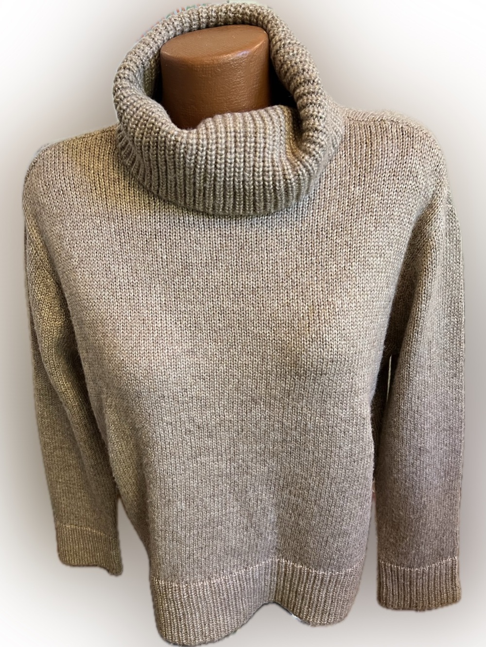 Magaschoni cowl neck gold tone pretty sweater L bust: 47” L@@k!!! ♥️